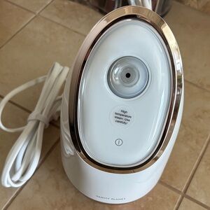 Vanity Planet Facial Steamer in White